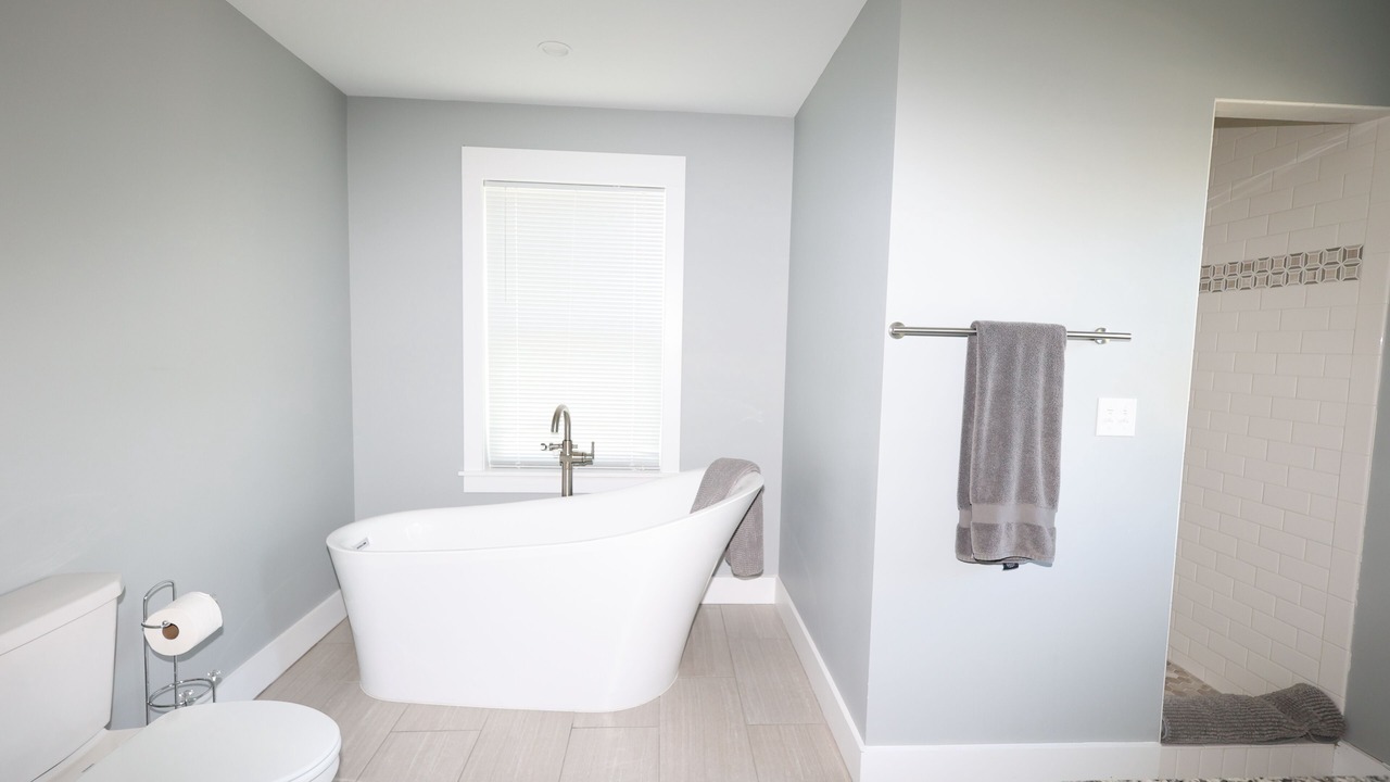 Photo of Bathroom in West Wing Estates