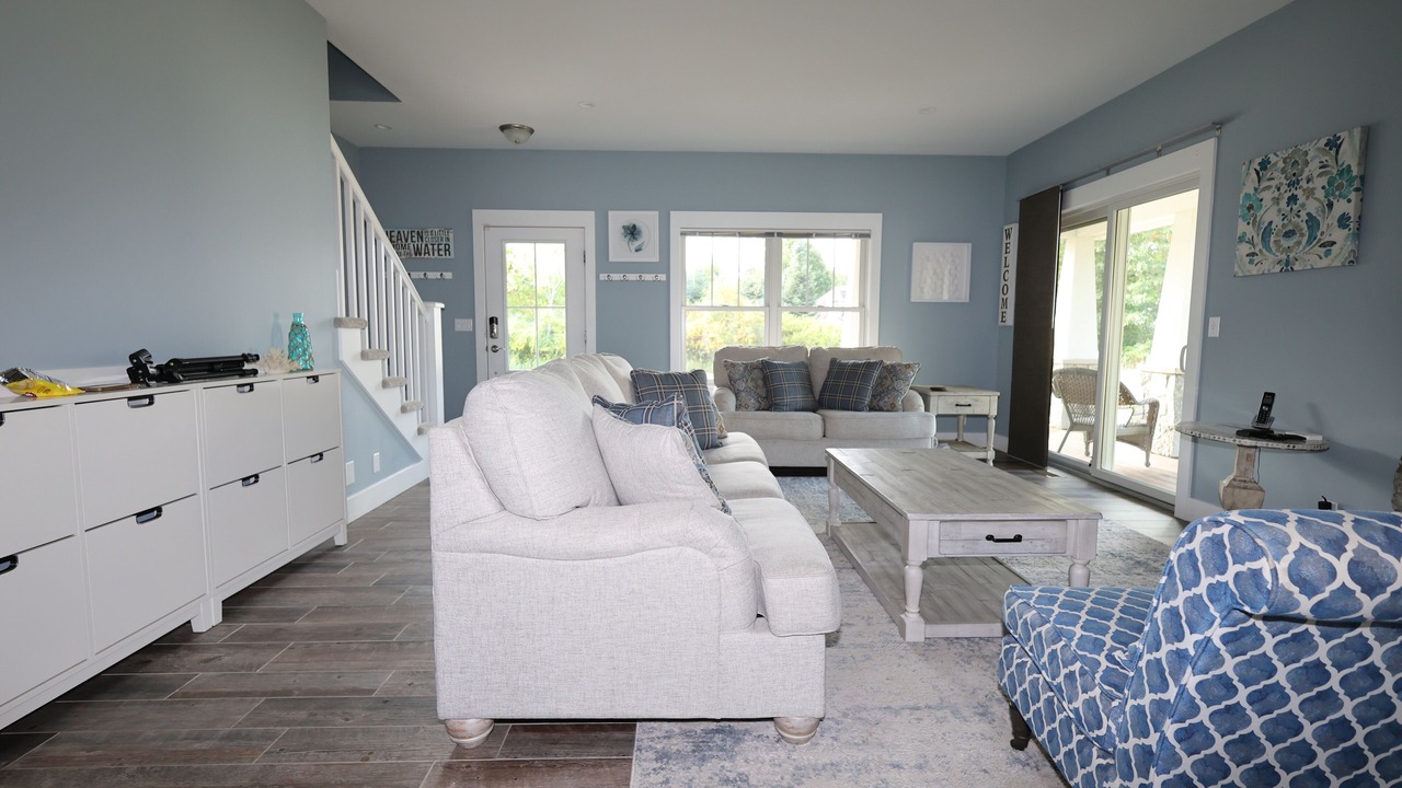 Photo of Livingroom in West Wing Estates