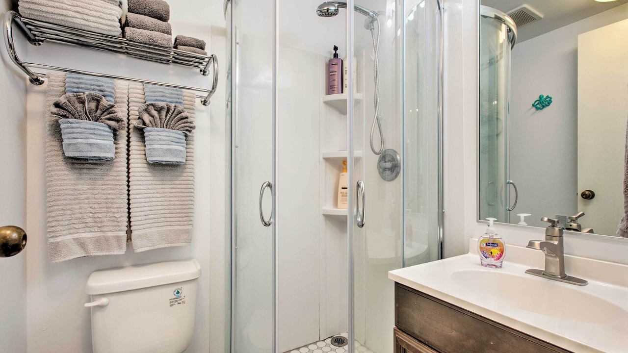 Photo of Bathroom in Makaha