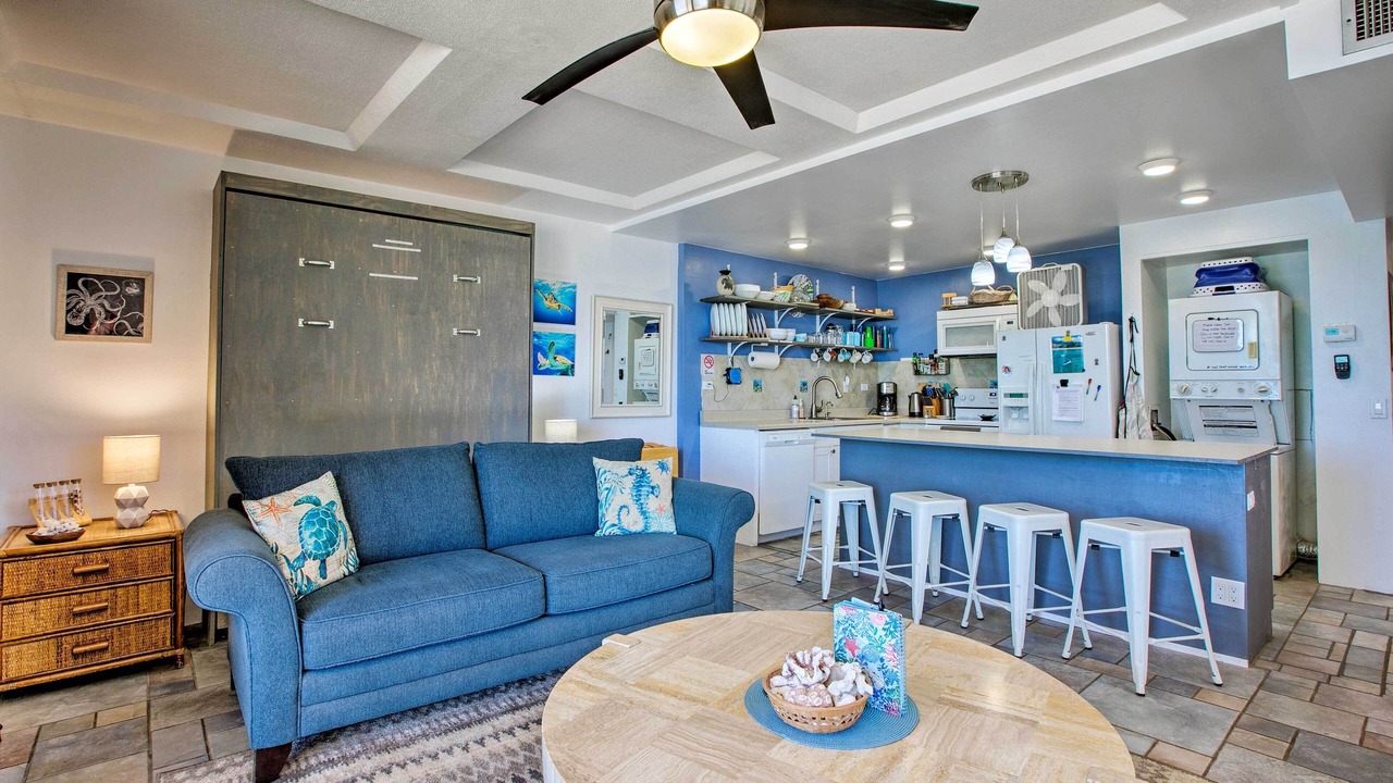 Photo of Livingroom in Makaha