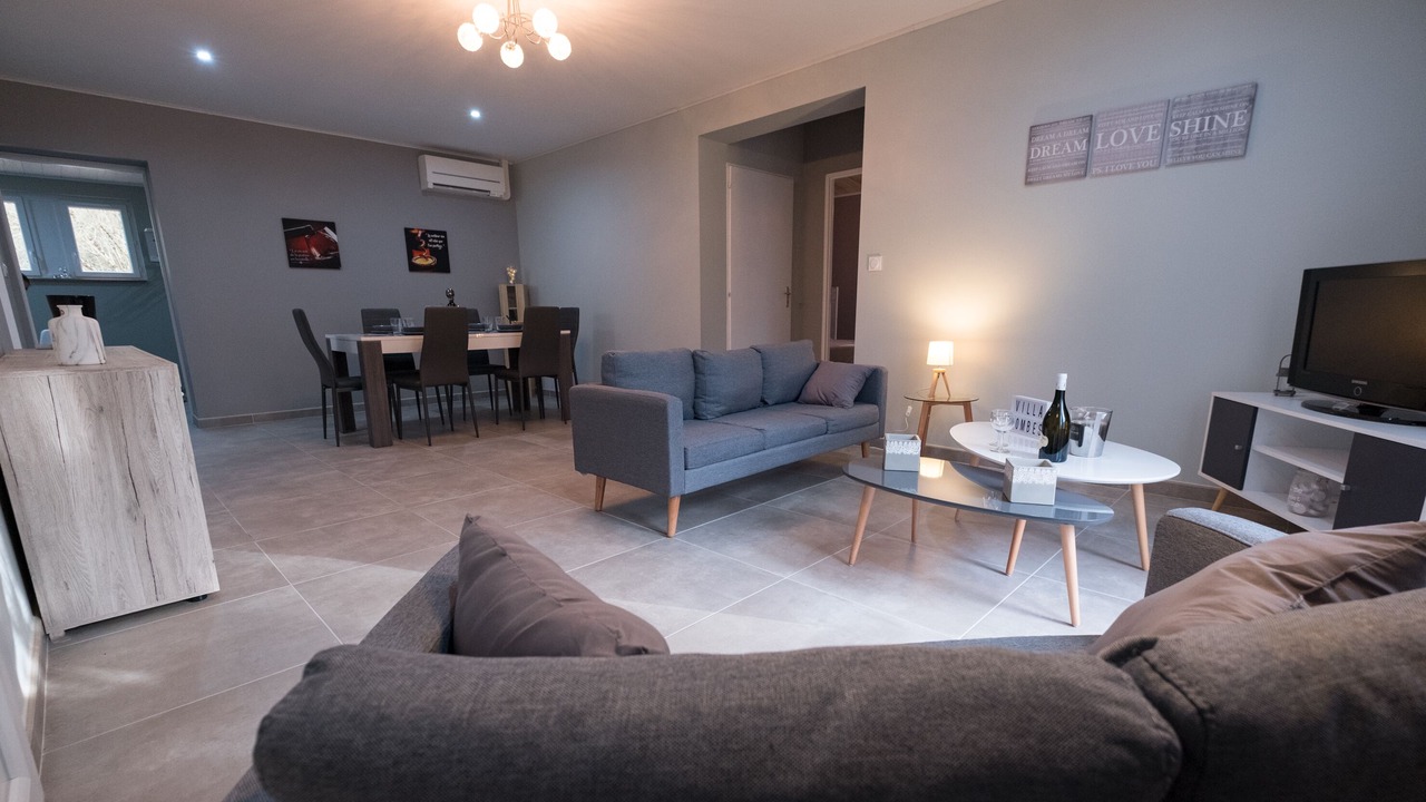 Photo of Livingroom in Bruniquel