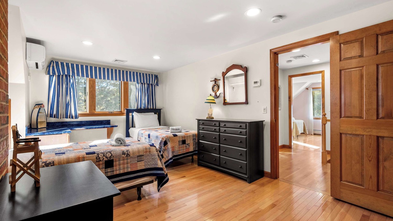 Photo of Bedroom in South Chatham