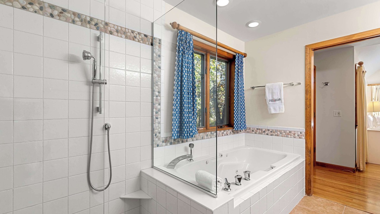 Photo of Bathroom in South Chatham