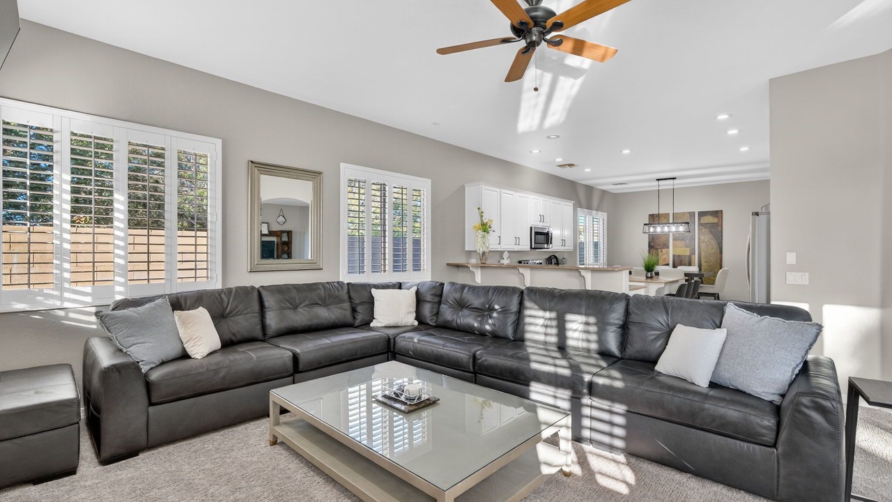 Photo of Livingroom in Chandler