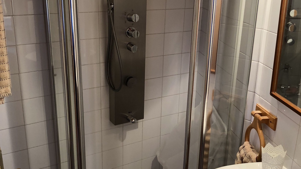 Photo of Bathroom in Pinuecar