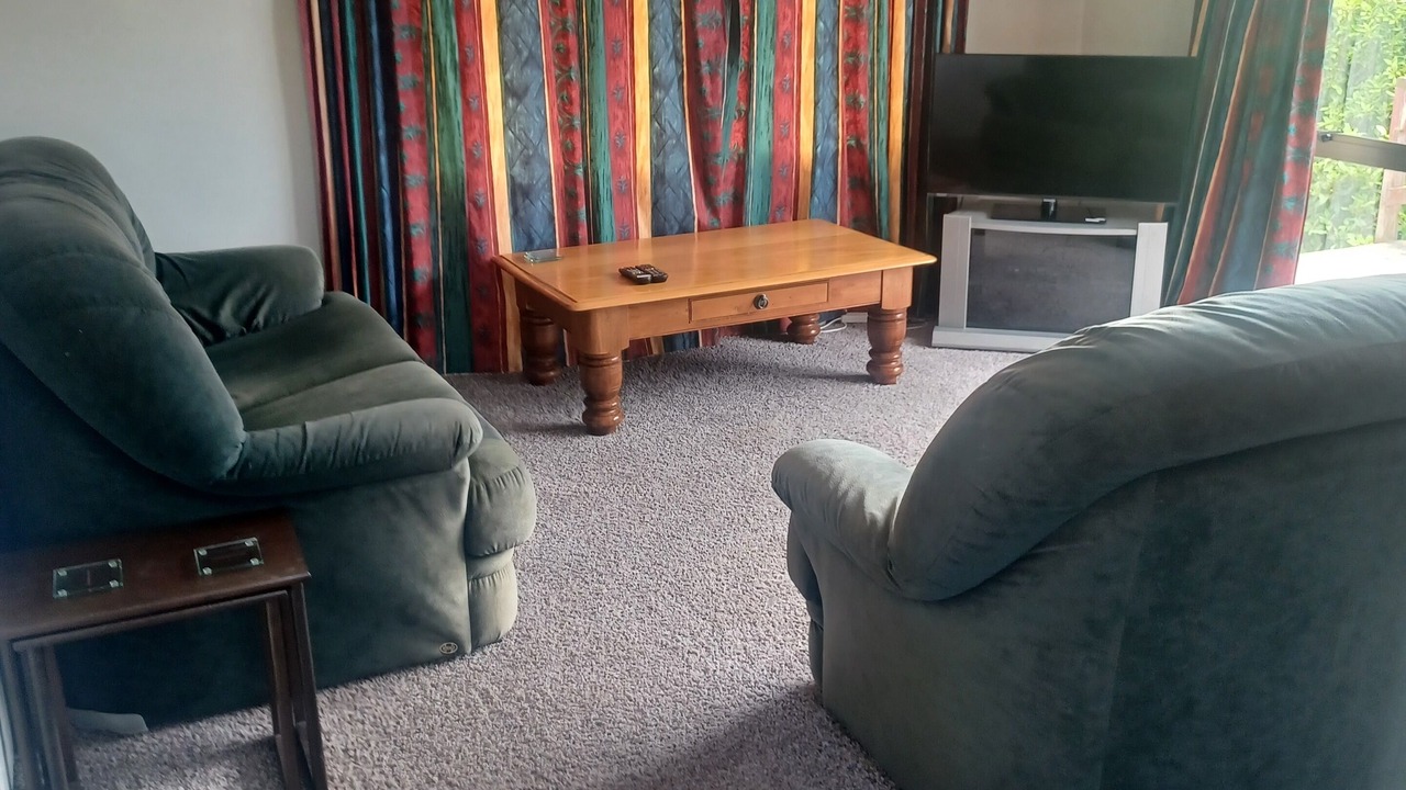 Photo of Livingroom in Pounawea