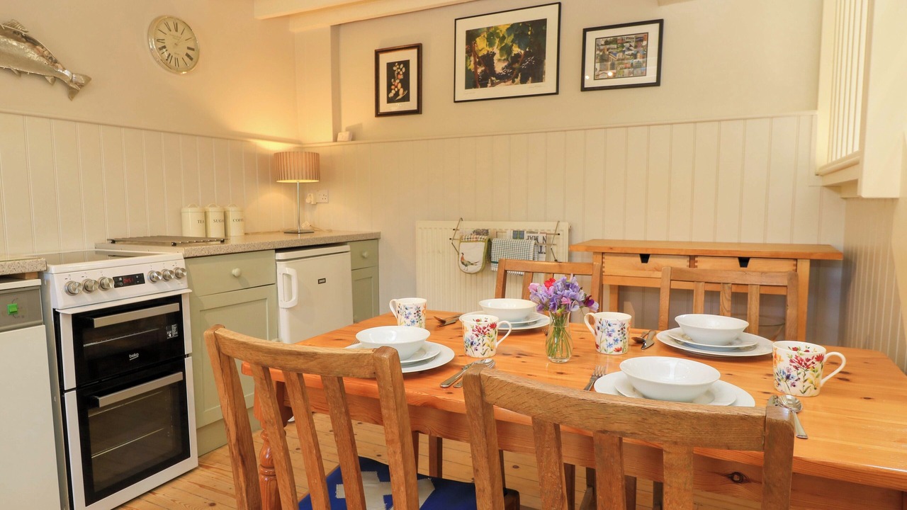 Photo of Others in Tunley