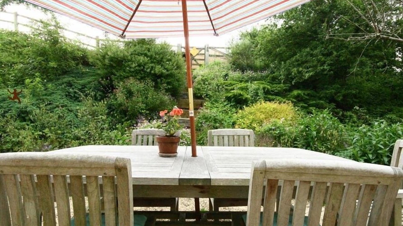 Photo of Outdoor in Tunley