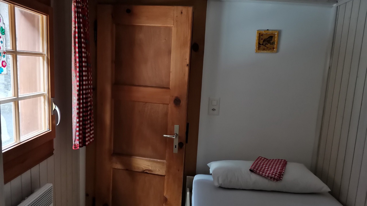 Photo of Bedroom in Grengiols