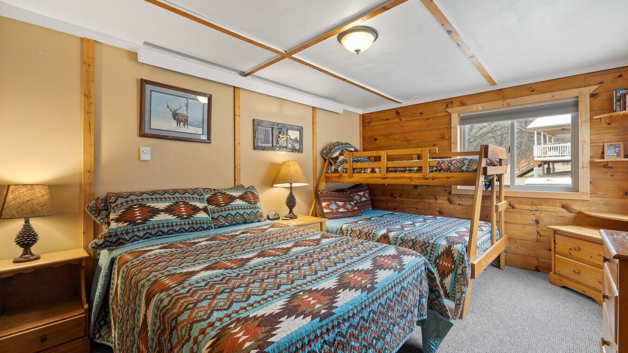 Photo of Bedroom in Hermosa