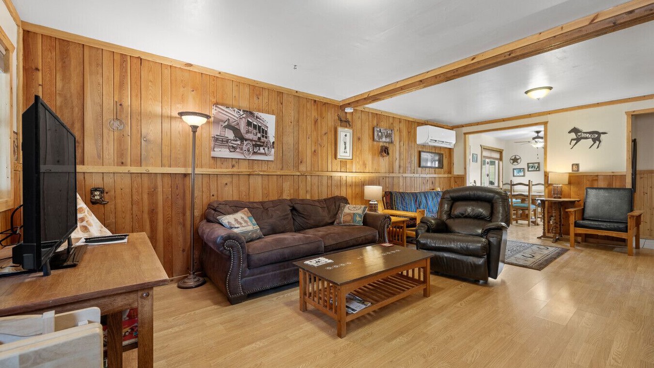 Photo of Livingroom in Hermosa