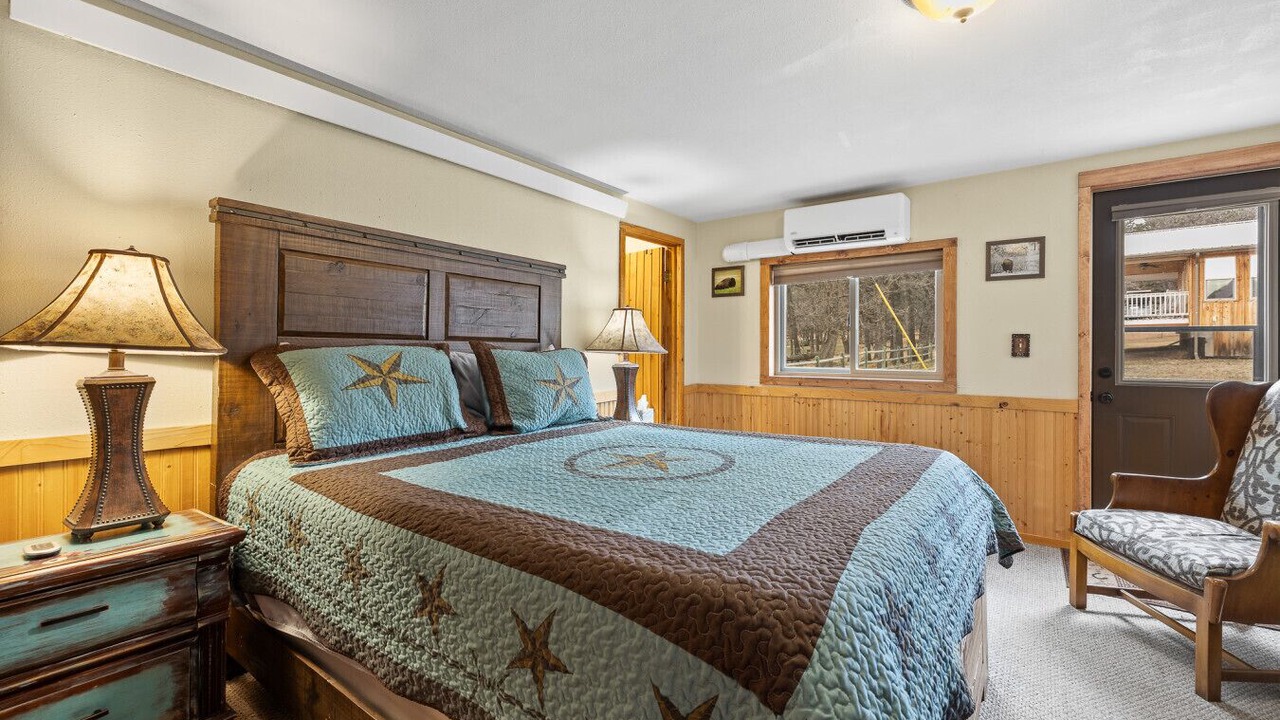 Photo of Bedroom in Hermosa