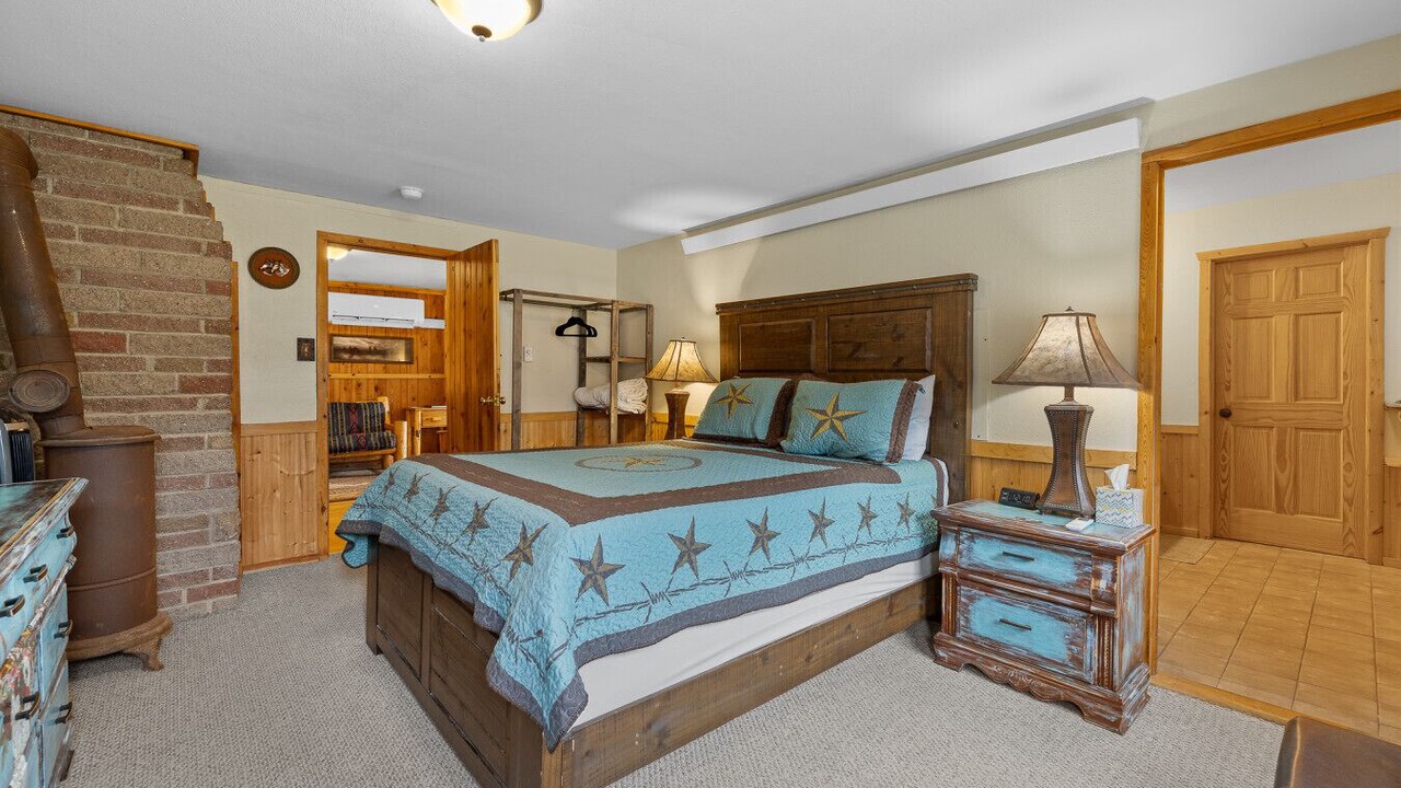 Photo of Bedroom in Hermosa