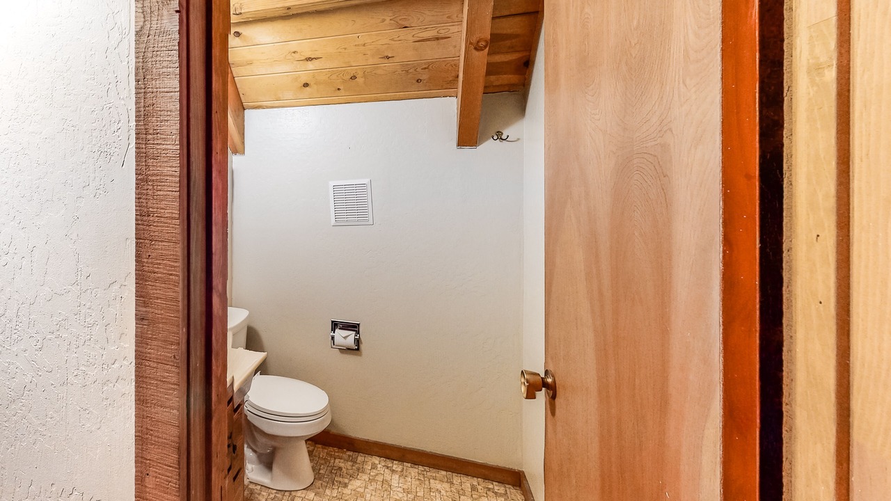 Photo of Bathroom in Dorrington
