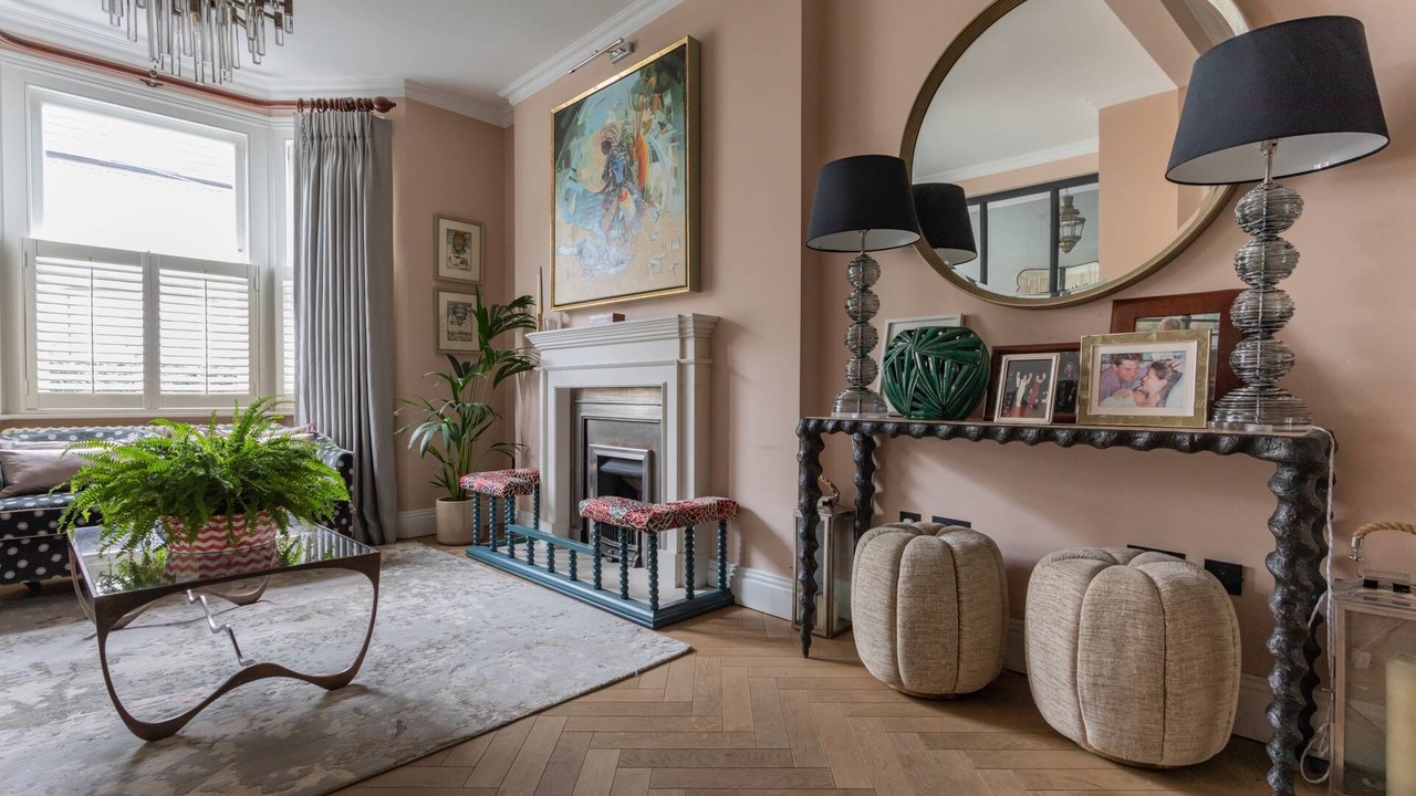 Photo of Livingroom in Town