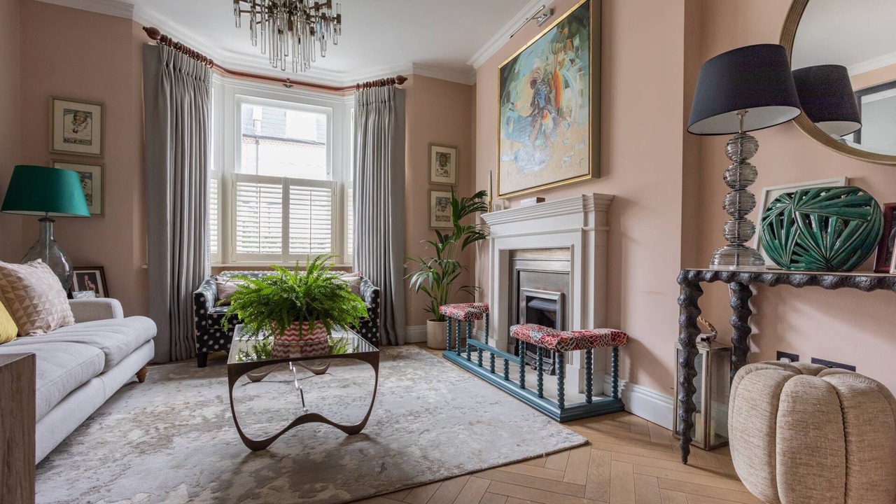 Photo of Livingroom in Town