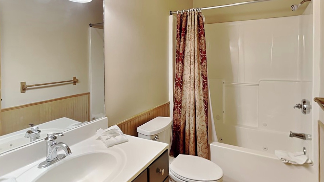 Photo of Bathroom in Chalet Village