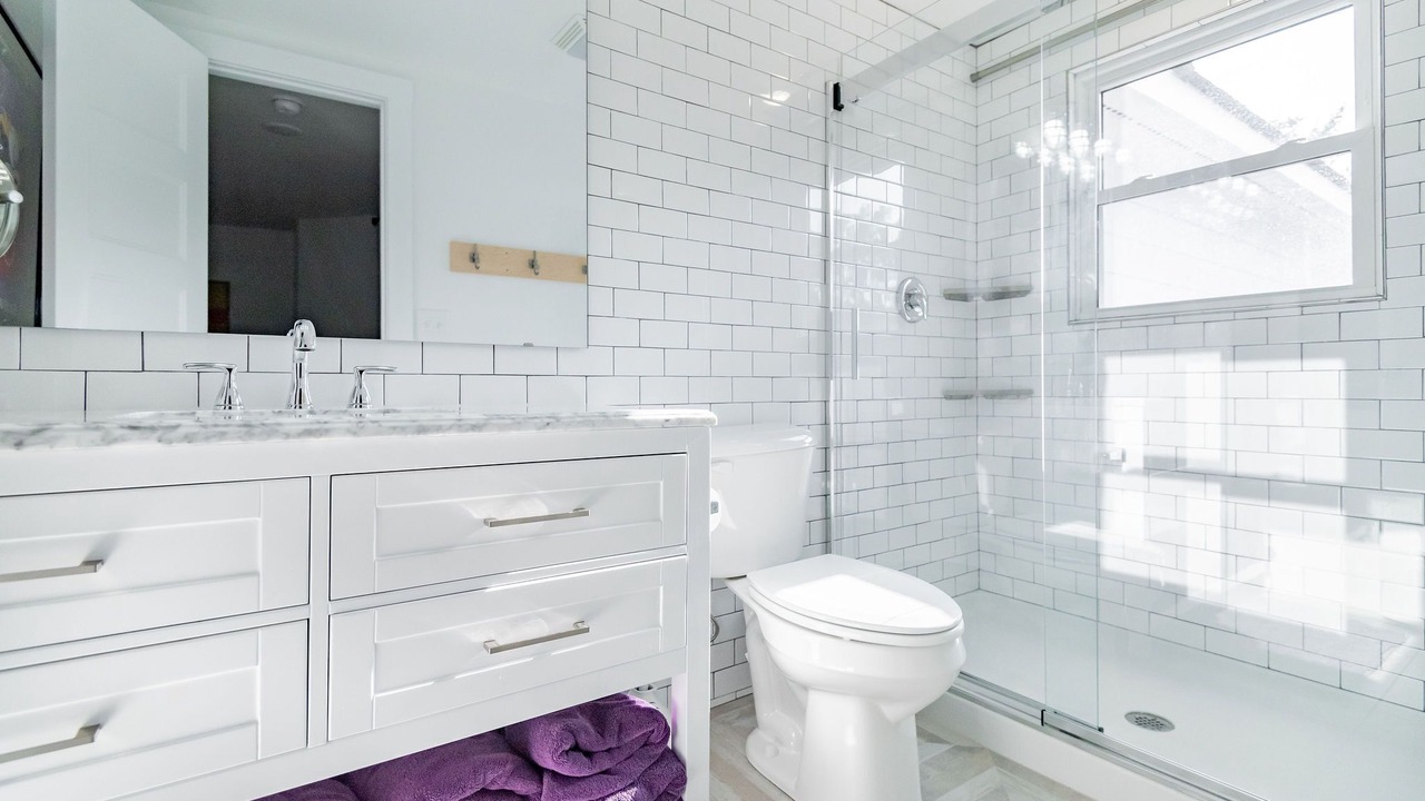 Photo of Bathroom in Sunset Point