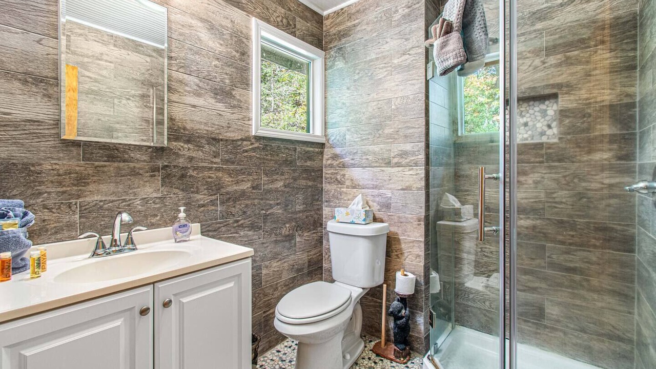 Photo of Bathroom in Pigeon Forge