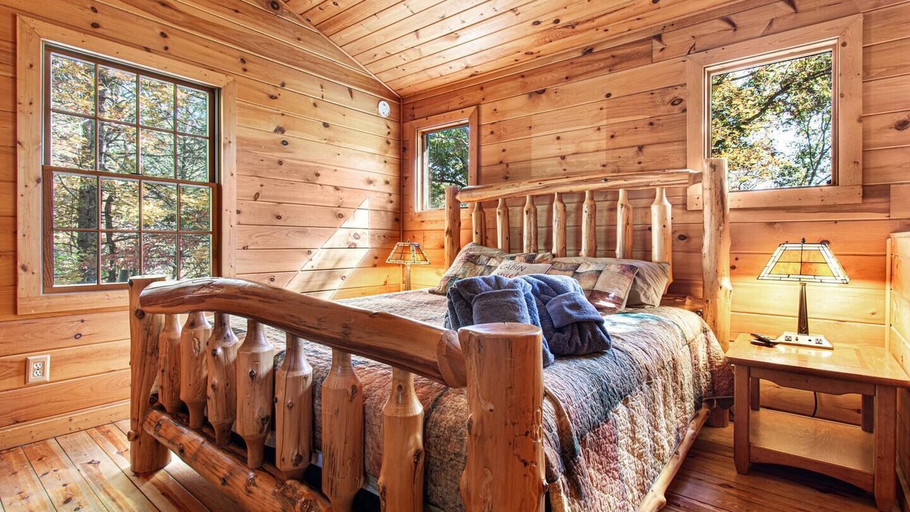 Photo of Bedroom in Pigeon Forge