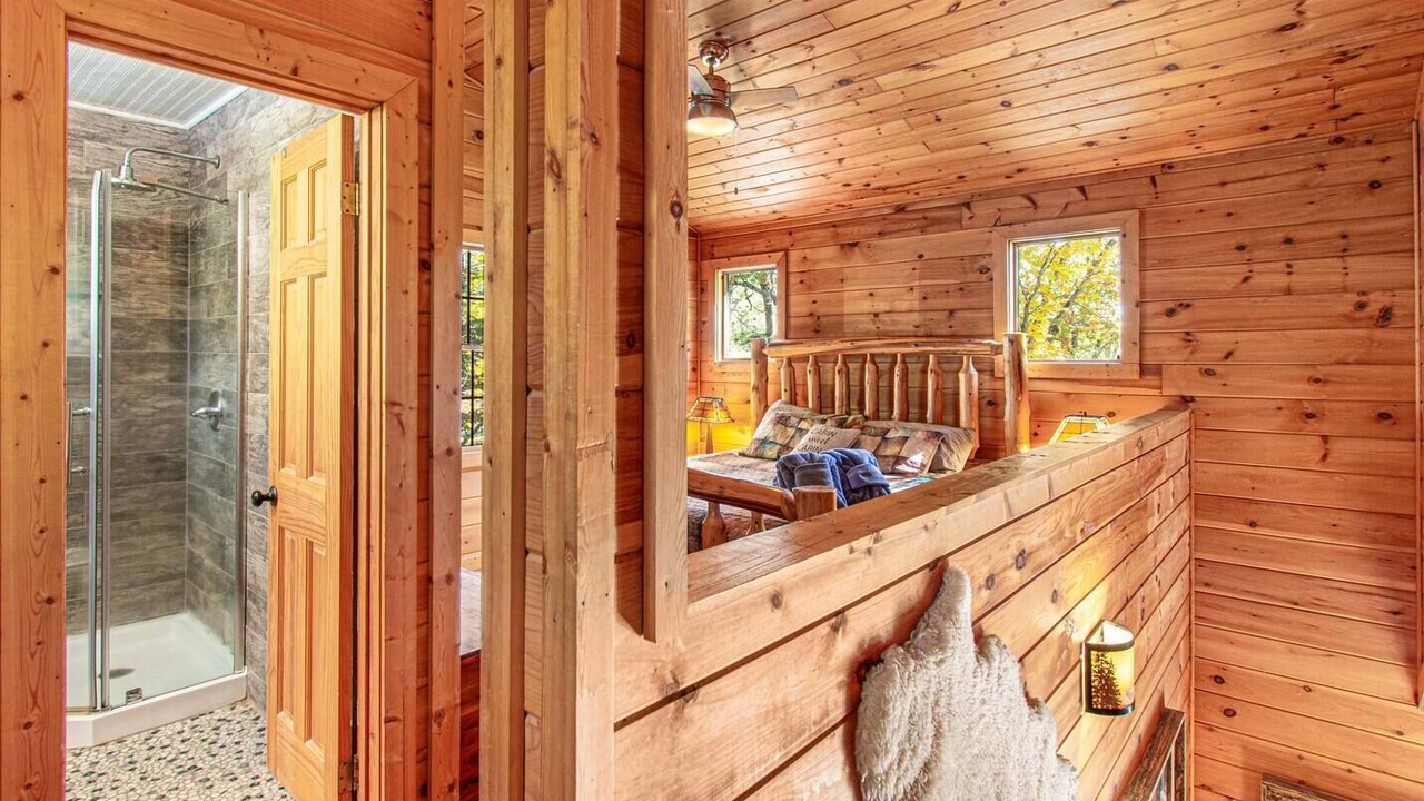 Photo of Bathroom in Pigeon Forge