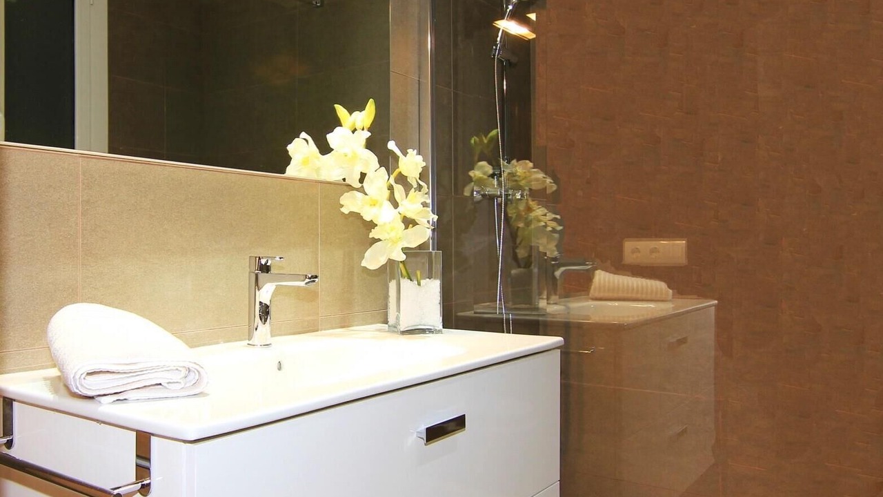 Photo of Bathroom in El Poble-sec