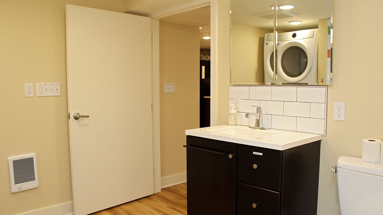 Photo of Bathroom in King