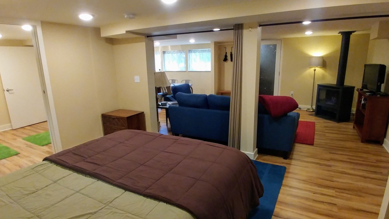 Photo of Bedroom in King