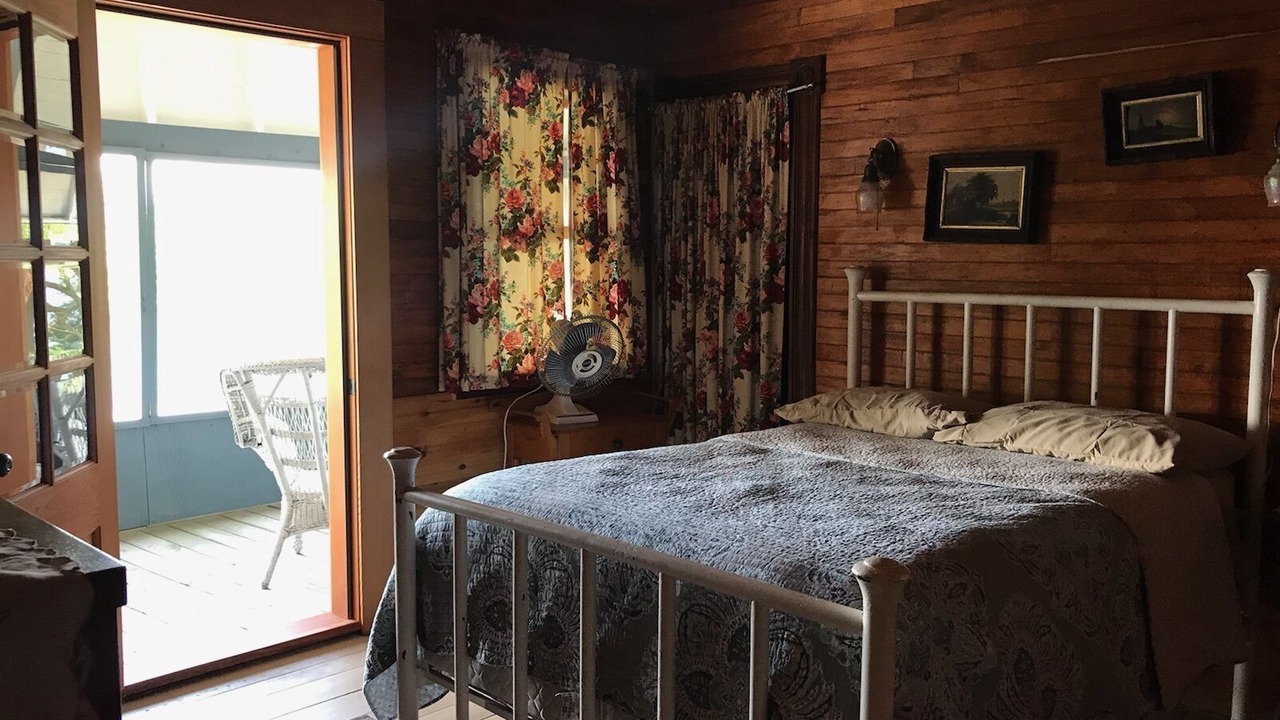 Photo of Bedroom in Frontenac