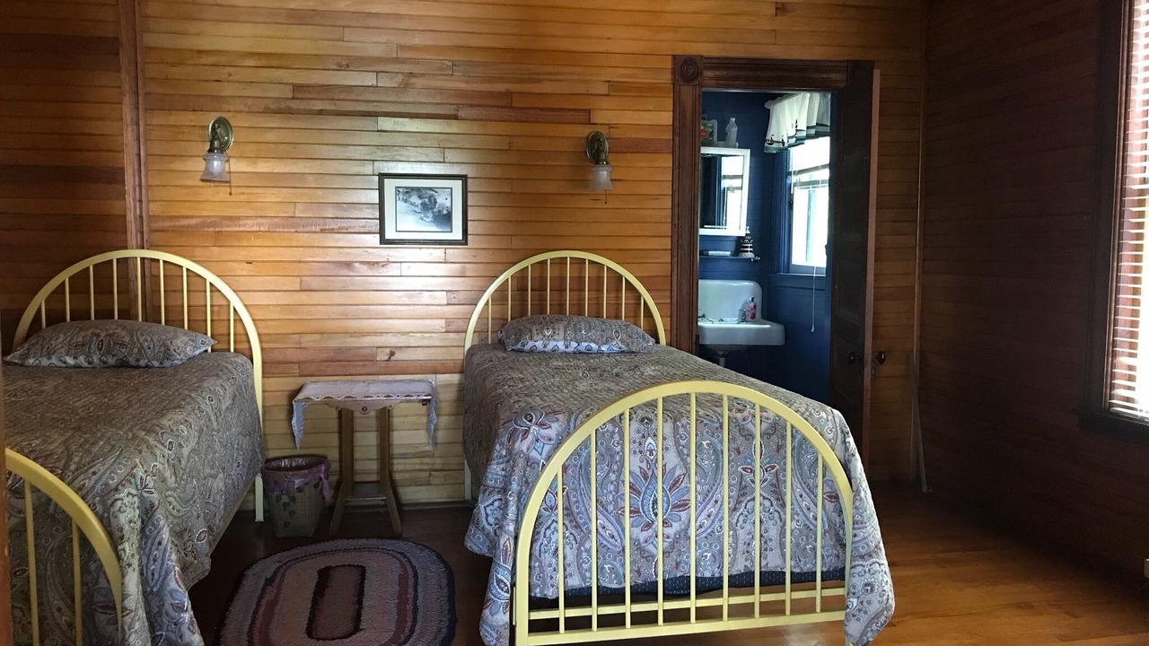 Photo of Bedroom in Frontenac