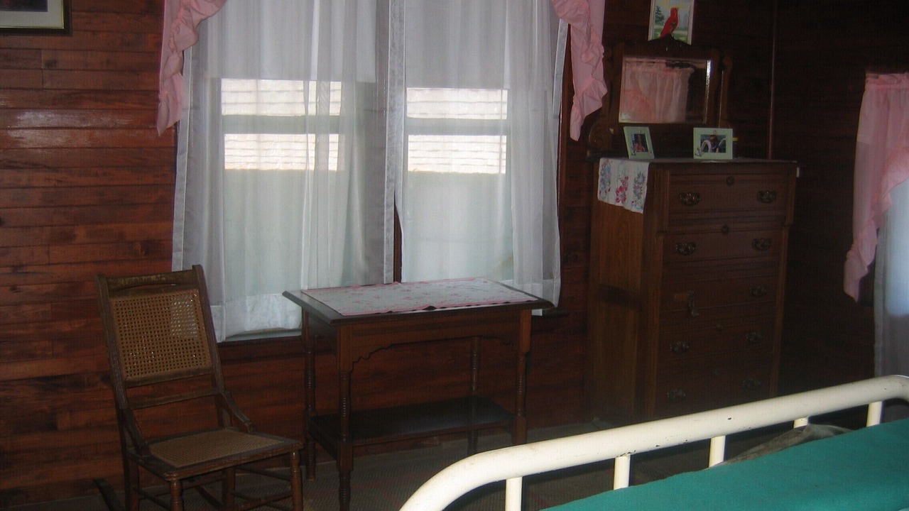 Photo of Bedroom in Frontenac
