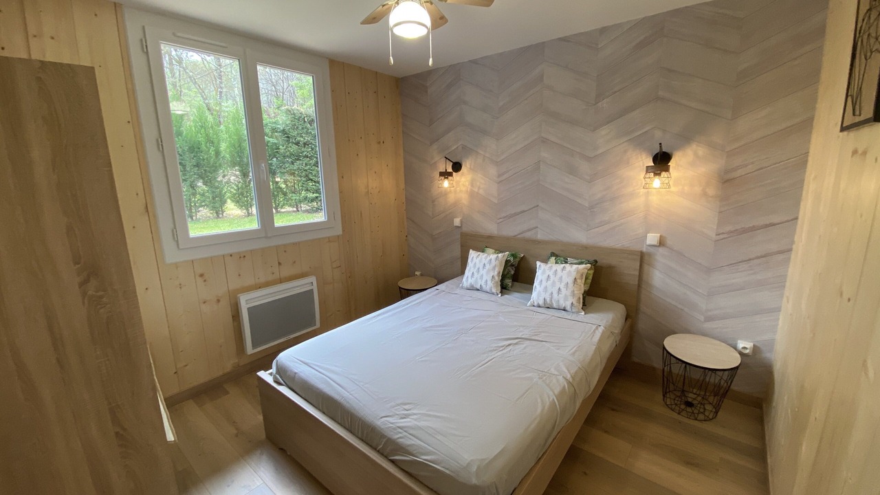 Photo of Bedroom in Saint-Antonin Noble Val