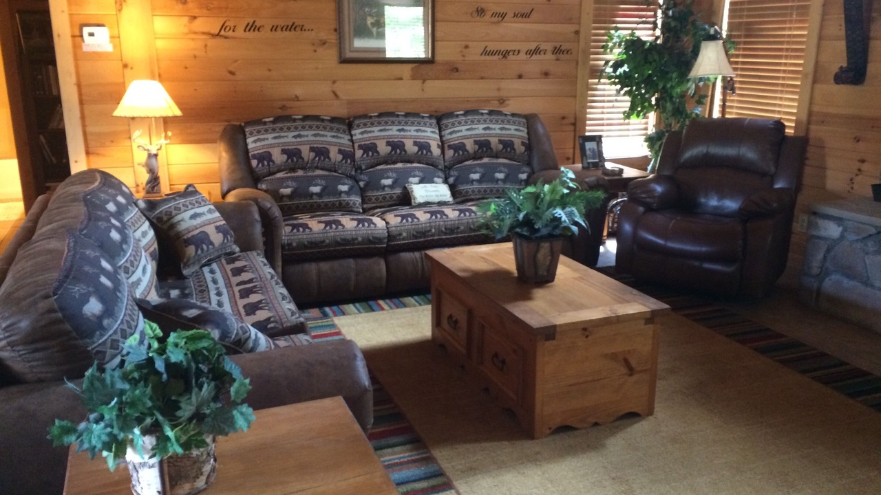 Photo of Bedroom in Branson Cedars