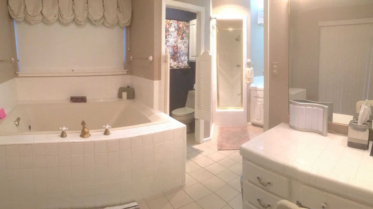 Photo of Bathroom in Vance Jackson