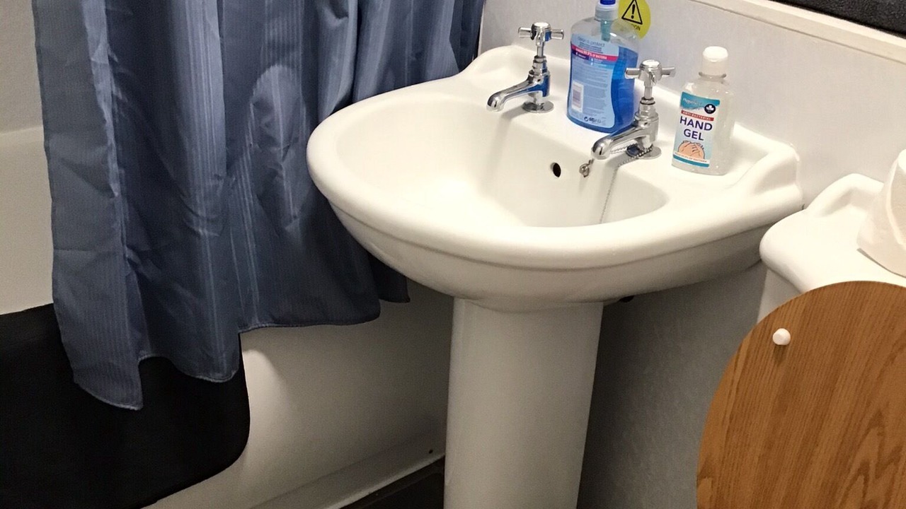 Photo of Bathroom in Elgin