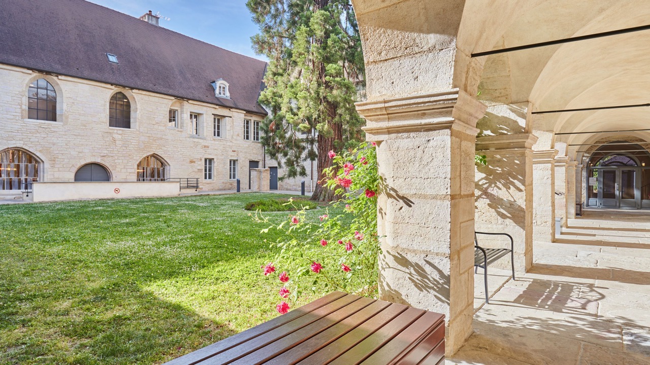 Photo of Patio Balcony in Centre Sud