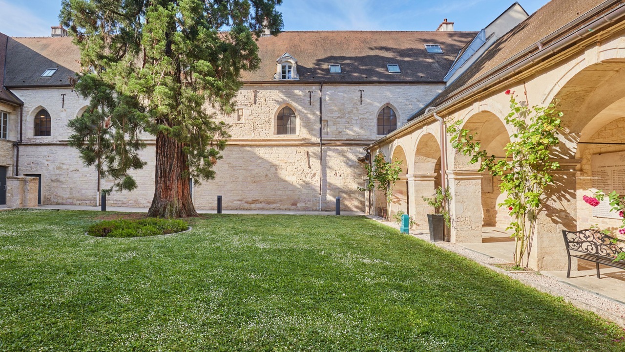 Photo of Outdoor in Centre Sud