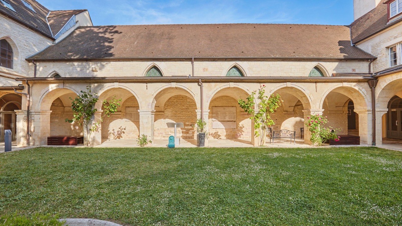 Photo of Outdoor in Centre Sud