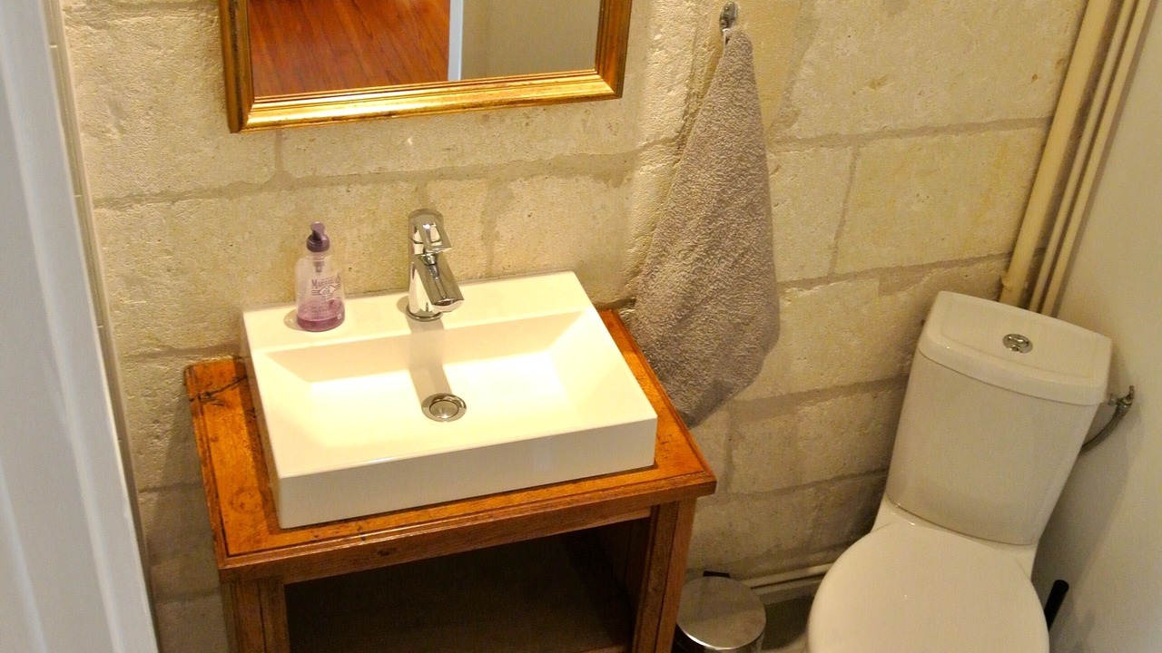 Photo of Bathroom in Avignon City Centre