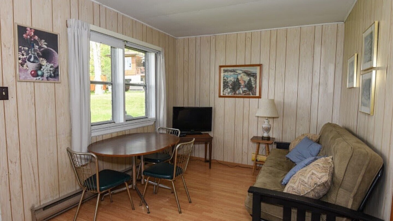 Photo of Bedroom in Leeds and the Thousand Islands