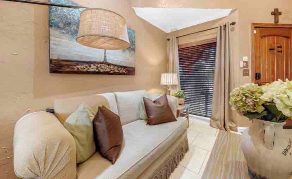 Photo of Livingroom in Missouri City