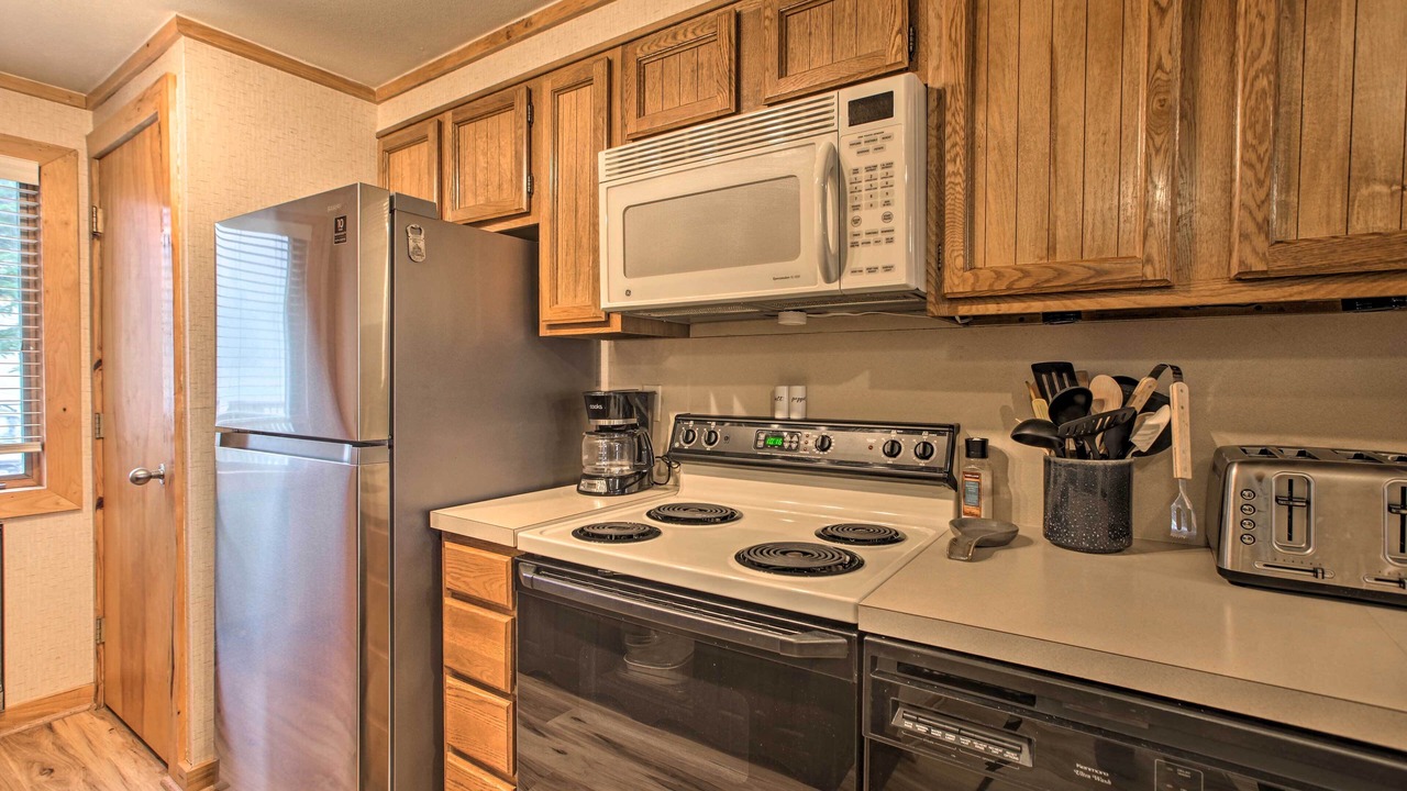 Photo of Others in Edray