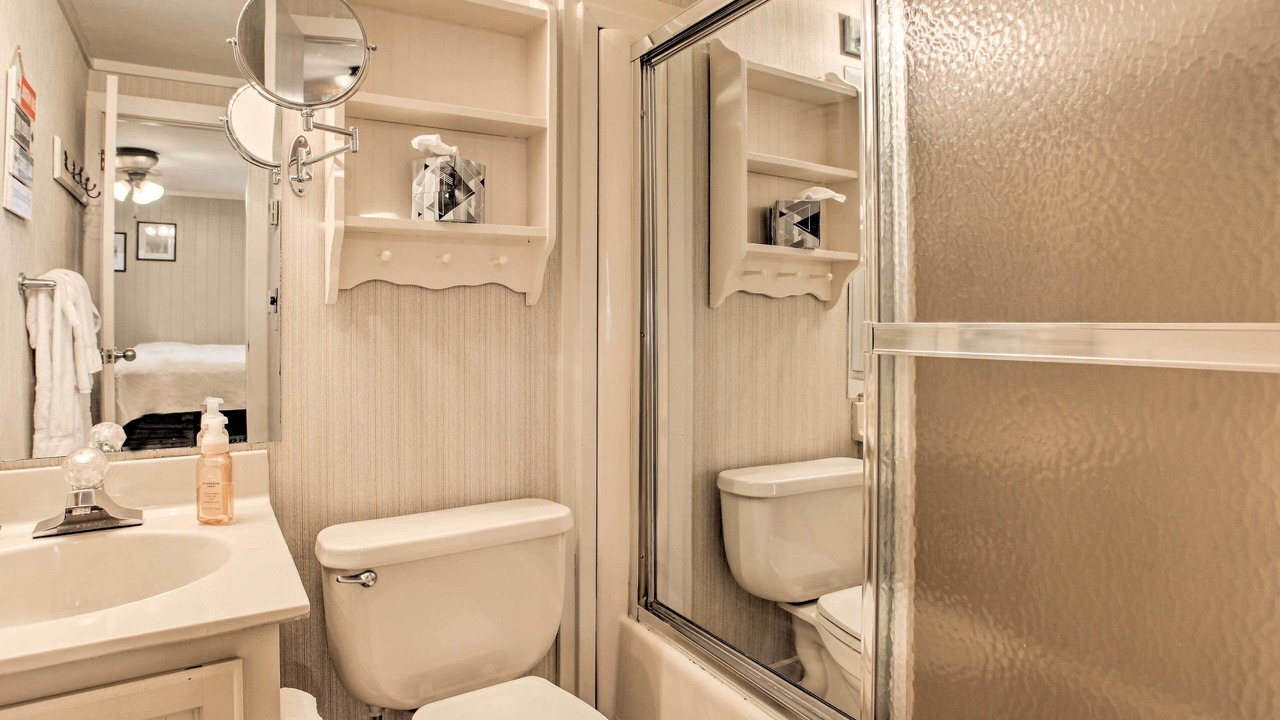 Photo of Others in Edray