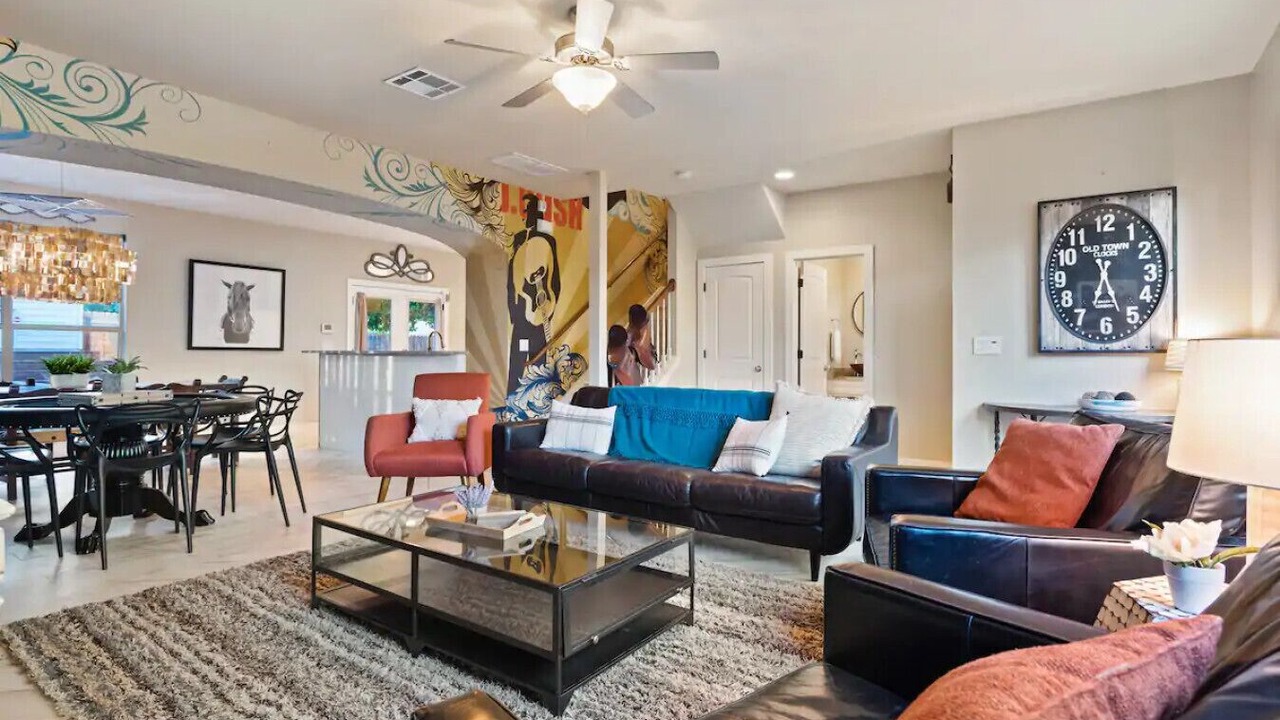 Photo of Livingroom in Central East Austin