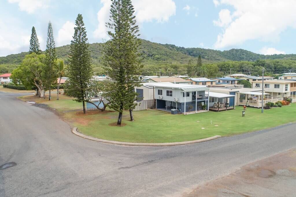 Photo of Others in Grasstree Beach