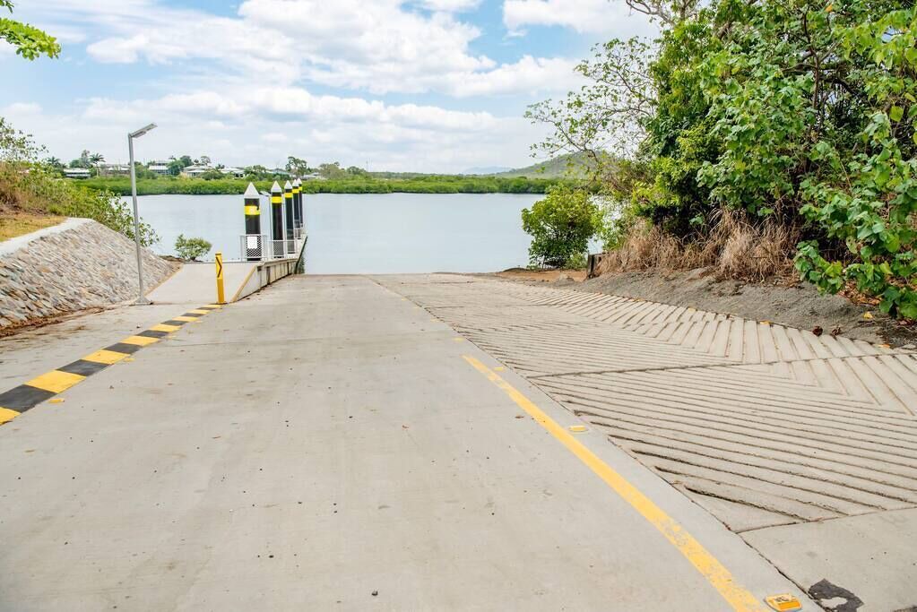 Photo of Others in Grasstree Beach