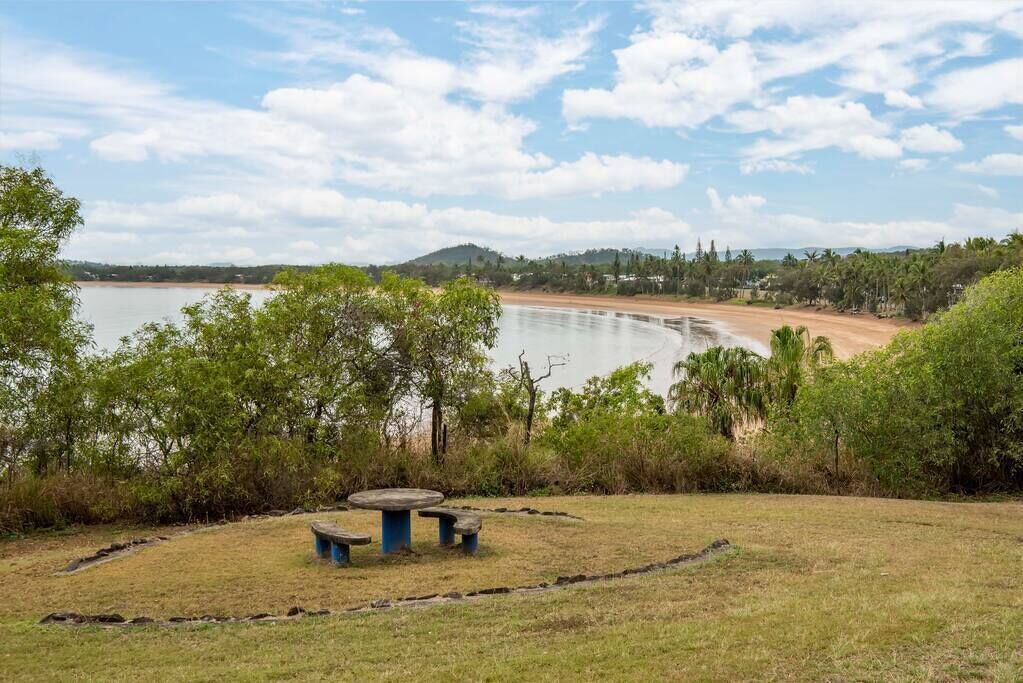 Photo of Others in Grasstree Beach