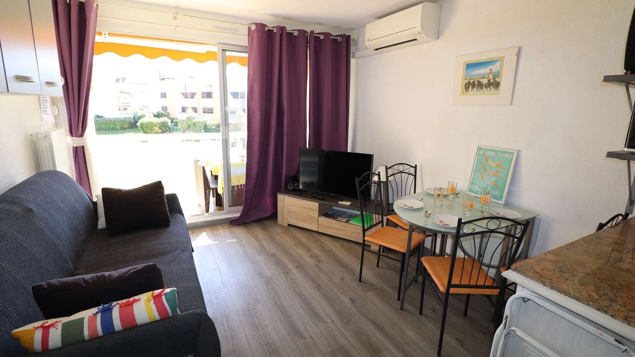 Photo of Livingroom in Le Grau-Du-Roi