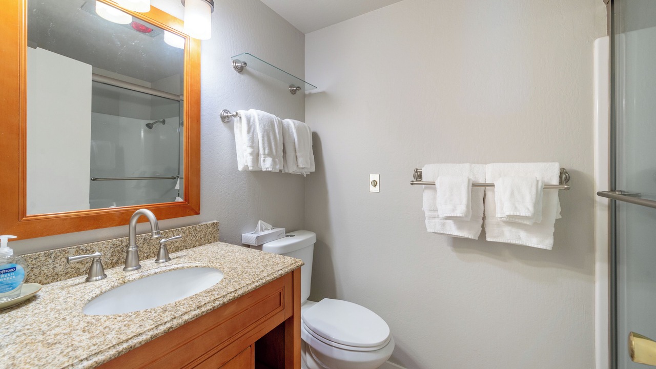 Photo of Bathroom in Lake Forest