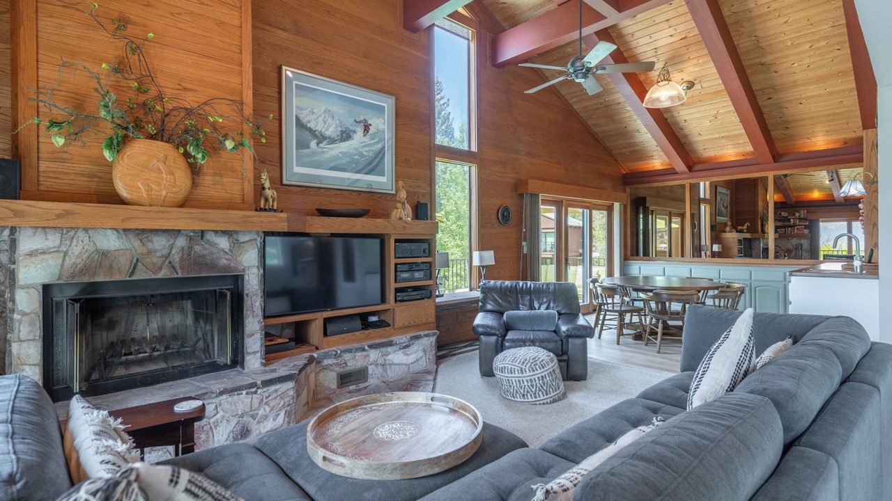 Photo of Livingroom in Lake Forest